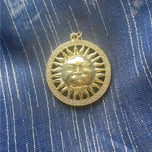 Gold Sun Pendant🌞